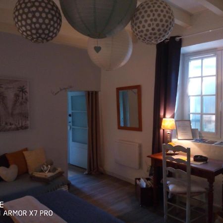 Bed and Breakfast Coeur De Vigne A Colombier 24560 Issigeac Exterior foto