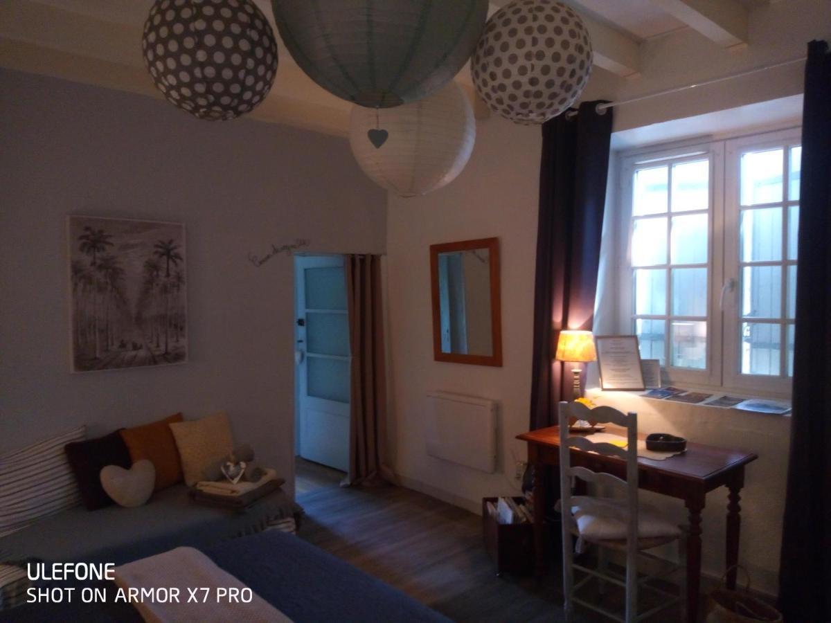 Bed and Breakfast Coeur De Vigne A Colombier 24560 Issigeac Exterior foto