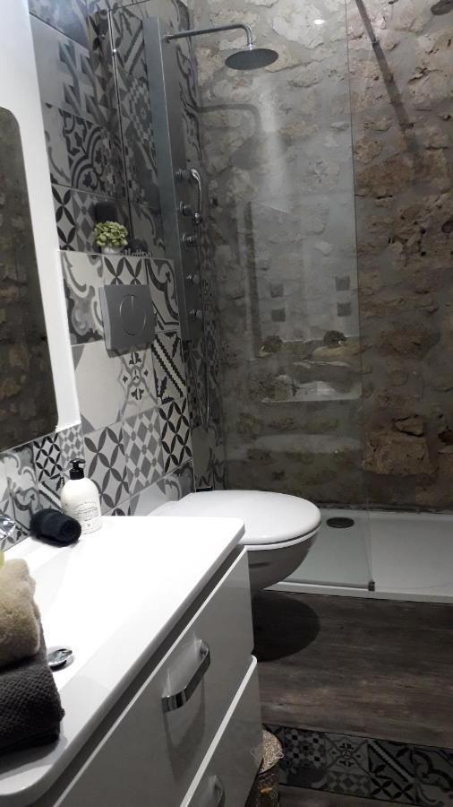 Bed and Breakfast Coeur De Vigne A Colombier 24560 Issigeac Exterior foto