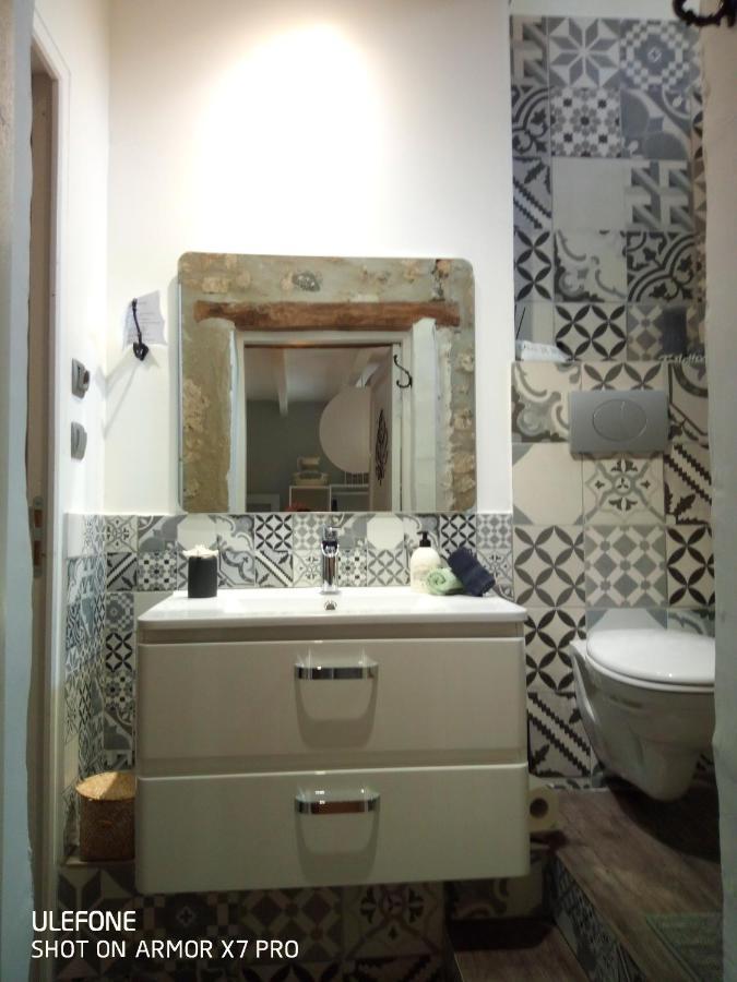 Bed and Breakfast Coeur De Vigne A Colombier 24560 Issigeac Exterior foto